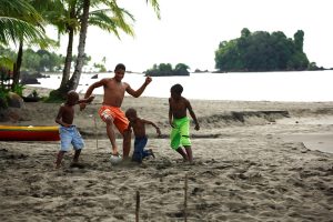 Nuquí Chocó Futbol en la Playa de Nuqui
