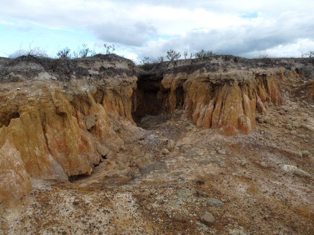 Nemocón Salt Mine & Tatacoita Desert | Travelombia
